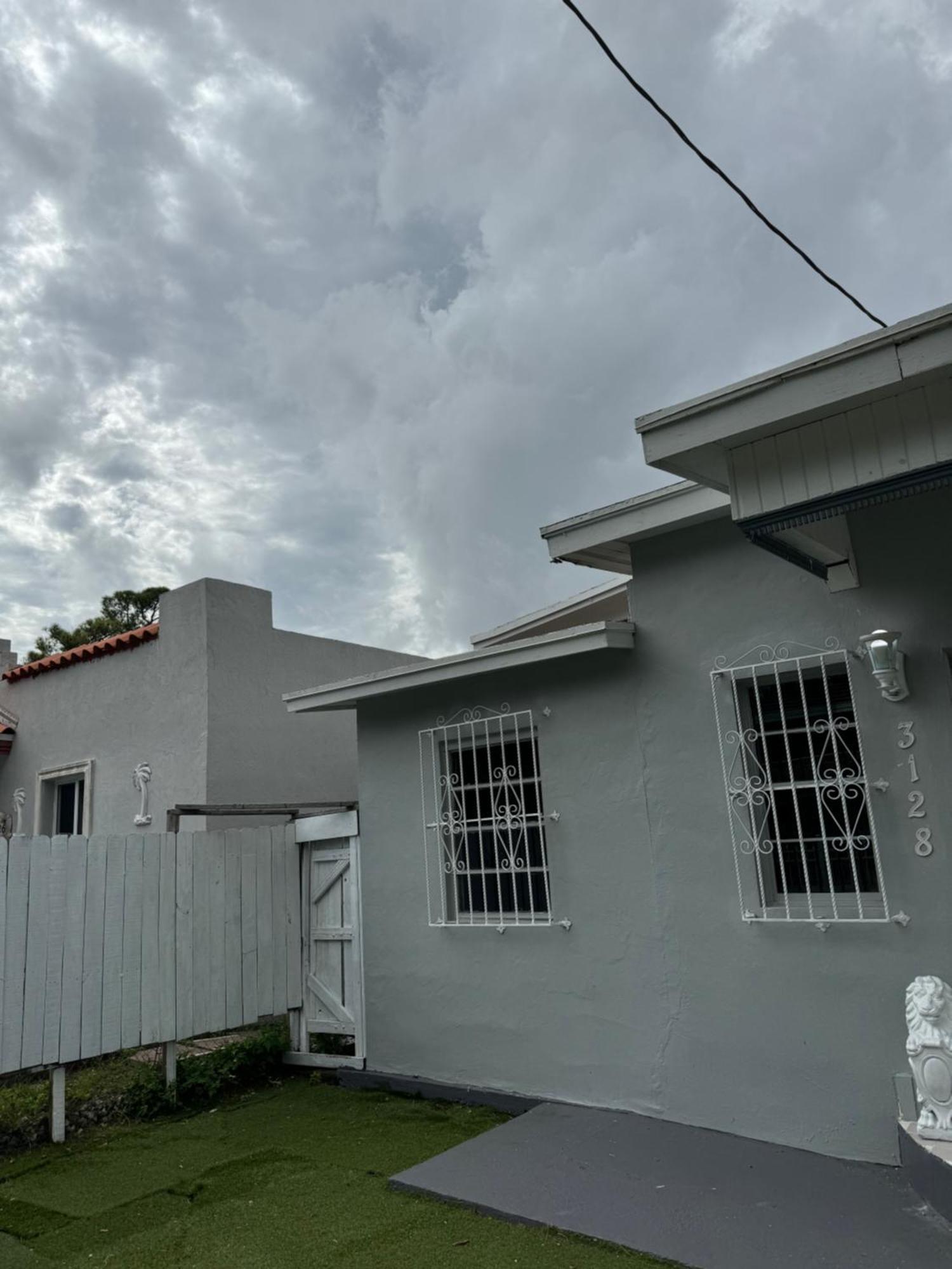 Safari Wynwood Gasthof *