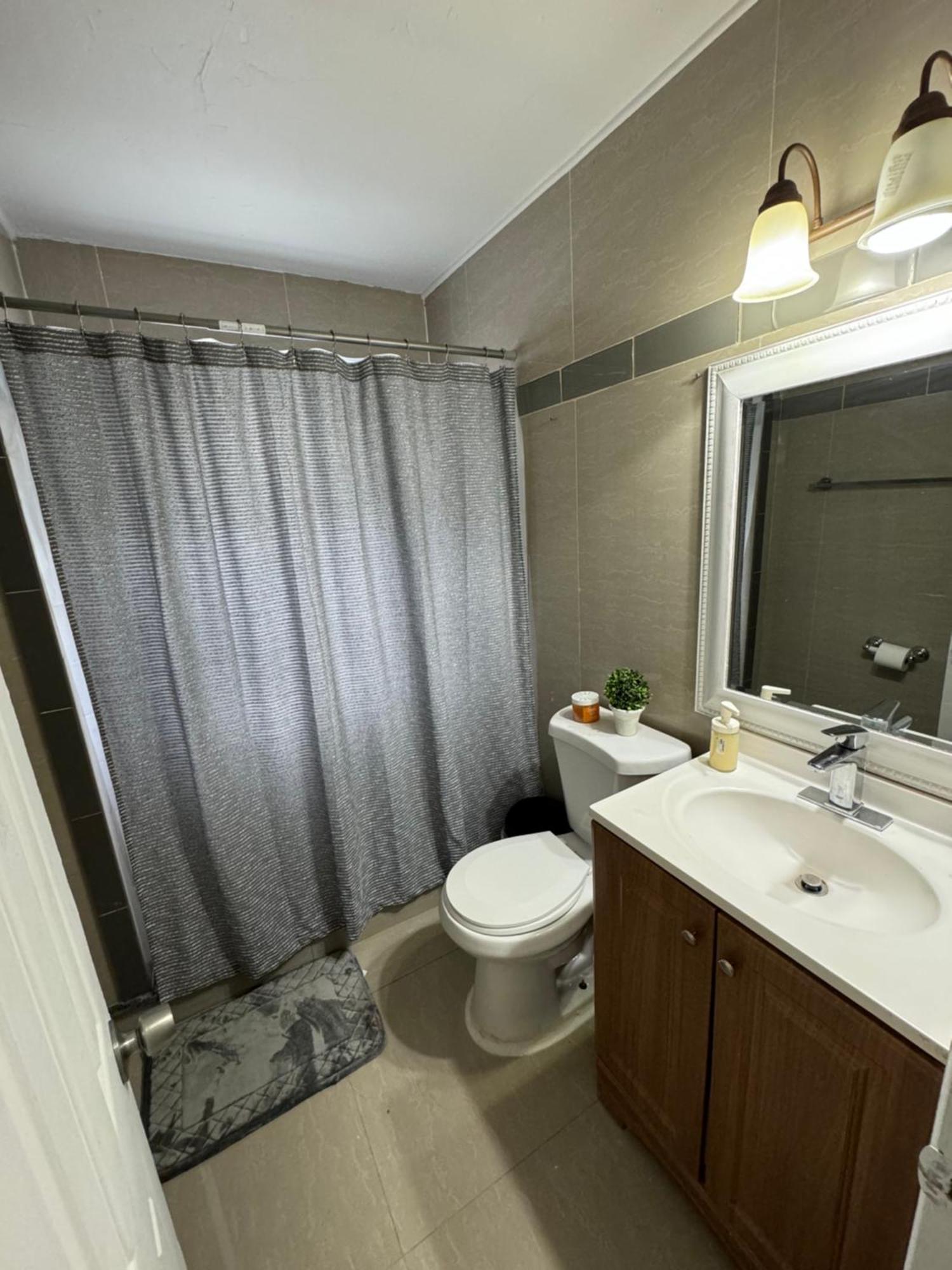 Safari Wynwood Guest house Miami